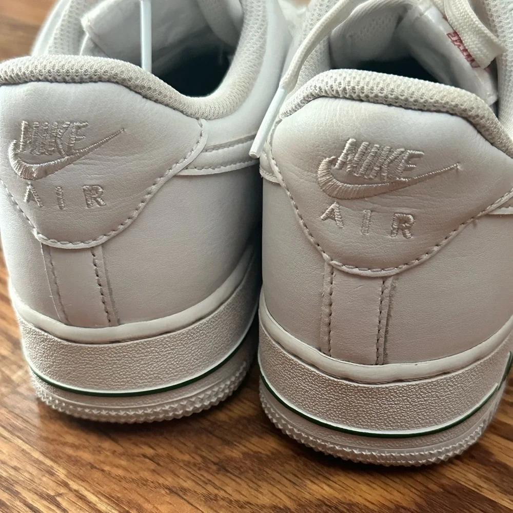 Nike men’s womens